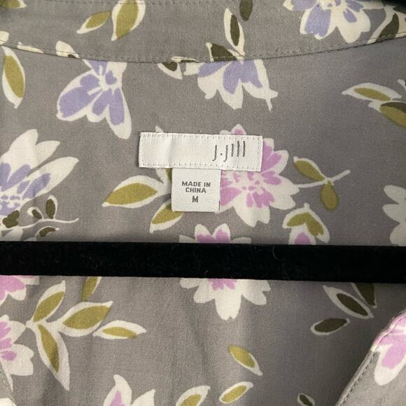 JJill Gray Floral Button Front Blouse Women’s Size M Rayon Tunic Top - Picture 3 of 9